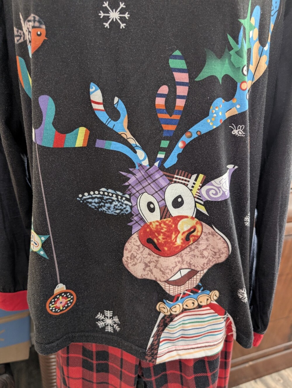 Men's Black Graphic Reindeer Holiday Pajamas